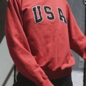 BRANDY MELVILLE RED USA CREWNECK